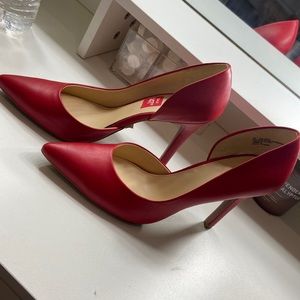 Red Pump